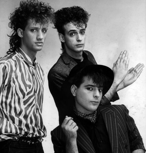 soda Soda Estéreo, Rock Argentino, Soda Stereo, Beautiful Blue Eyes, Band Pictures, Music People, Music Photo, Rock Legends, Pop Rock