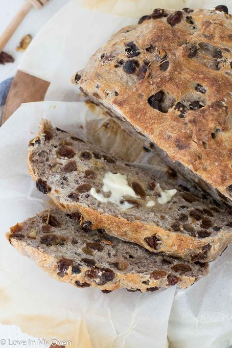 This raisin walnut bread is no knead and super simple! With warming cinnamon flavor, this overnight bread is perfect for breakfast or an afternoon snack with tea. Raisin Walnut Bread Recipe, Teff Bread, Vegan Sweet And Sour, Overnight Bread, Walnut Bread Recipe, Cinnamon Pull Apart Bread, Bread Dough Recipe, Cinnamon Raisin Bread, Honey Walnut