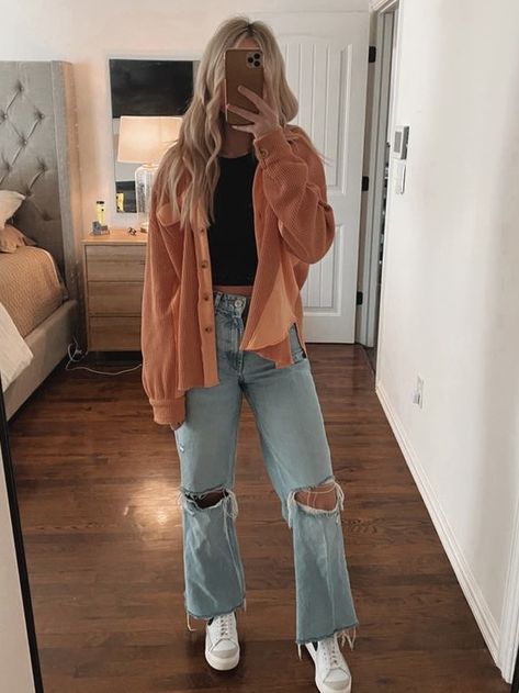 Jean Jacket Outfits Modest, Cute Jean Winter Outfits, Cute Spring Outfits Casual Jeans, Womens School Outfits, Outfit Inspo Sneakers, Cute Spring Jean Outfits, Teen Girl Outfit Inspo Fall, Cute Outfits For Teen Girls With Jeans, Cute Church Fall Outfits