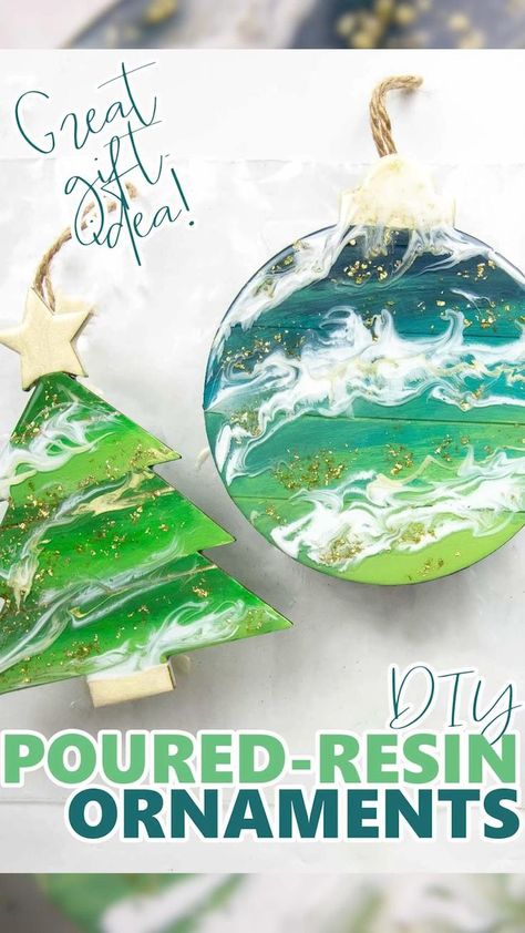 Resin Christmas Ornaments, Seni Resin, Resin Ornaments, Idee Cricut, Resin Christmas, Resin Crafts Tutorial, Diy Resin Projects, Resin Jewelry Diy, Creation Deco