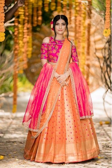 CONTEMPORARY CLASSIC 9 Yellow And Pink Lehenga, Lehanga Models, Wedding Kerala, Lehenga Latest, Indian Long Dress, Yellow Combination, Choli Blouse Design, Saree Drapes, Lehenga Saree Design