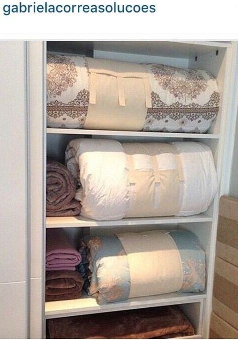 Linen Closet Organization Hallway, Linen Closet Design, Cupboard Makeover, Dinning Room Furniture, Dream Closet Design, Wardrobe Organisation, Linen Cupboard, Linen Closet Organization, Dorm Room Organization