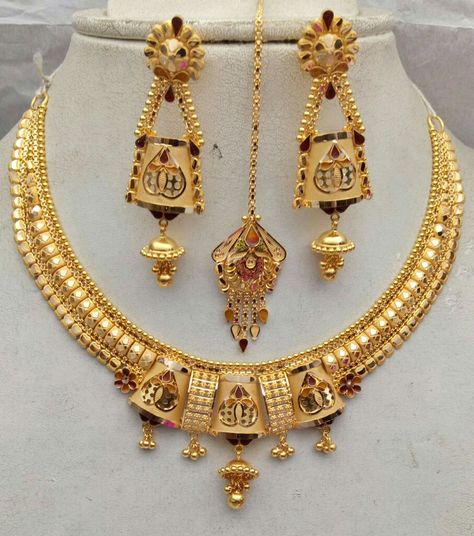 Gold Necklace Wedding, Mangalsutra Design, Bridal Necklace Designs, Gold Jewels Design, Gold Bridal Necklace, New Gold Jewellery Designs, Antique Jewellery Designs, Gold Mangalsutra Designs, Gold Necklace Indian Bridal Jewelry