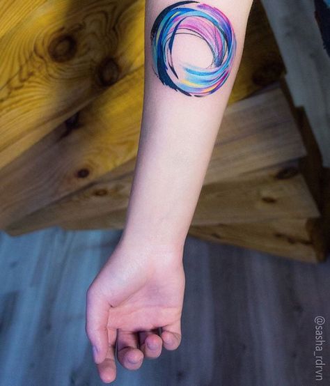 Forearm Band Tattoos, Circle Tattoos, Circle Tattoo, Armband Tattoo Design, Clever Tattoos, Muster Tattoos, Wolf Tattoo Design, Tatuaje A Color, Band Tattoo