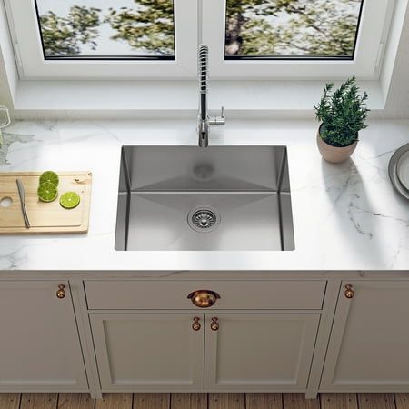 Single basin kitchen sink