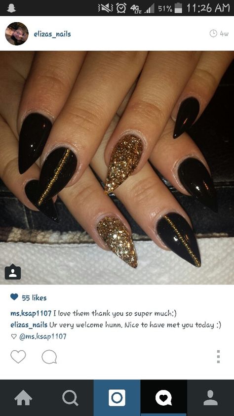 Black Nails With Gold Lines, Black Nails Gold Tips, Black Nail With Gold, Black And Gold Stiletto Nails, Black And Golden Nails, Nail With Gold, French Stiletto Nails, French Stiletto, Gold Stiletto Nails