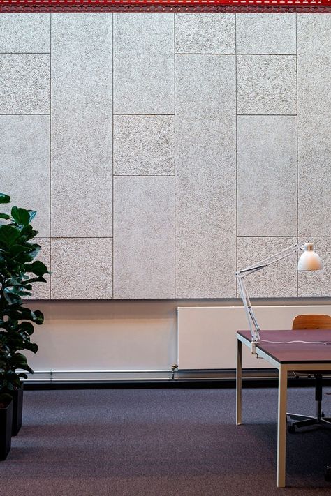 The interior at this SAS office building is designed with respect for the original architecture. The office creates its own identity with Troldtekt Plus acoustic panels. Click the picture to learn more about the transformation of SAS into a modern office. #goodacoustics #holzwolleplatten #träullsplattor #troldtekt Architects: Vibeke Brinck & Studio Heima Acoustic Wall Design, Acoustic Panels Wall Design, Leather Wall Panels, Auditorium Design, Wall Paneling Diy, Acoustic Design, Acoustic Panel, Leather Wall, Acoustic Wall Panels