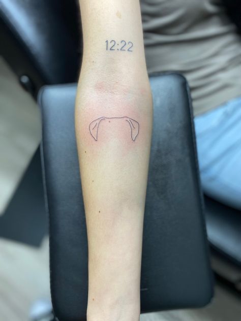 Tattoo For My Dog Memories, Dog Remembrance Tattoo In Memory Of, Tattoos In Memory Of Dogs, Boxer Tattoo Dog, Dog Tattoo For Men, Tattoo Ideas Dog In Memory Of, Boxer Outline, Dog Memory Tattoo, Dog In Memory