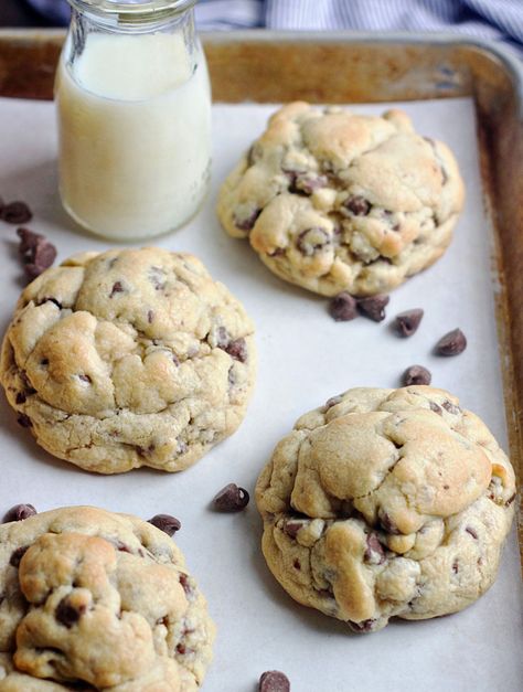 Levain Bakery Chocolate Chip Cookies, Bakery Chocolate Chip Cookies, Levain Bakery, Chocolate Chip Cookie Recipe, Chewy Chocolate Chip, Chewy Chocolate Chip Cookies, Best Chocolate Chip Cookie, Chip Cookie Recipe, Fun Cookies