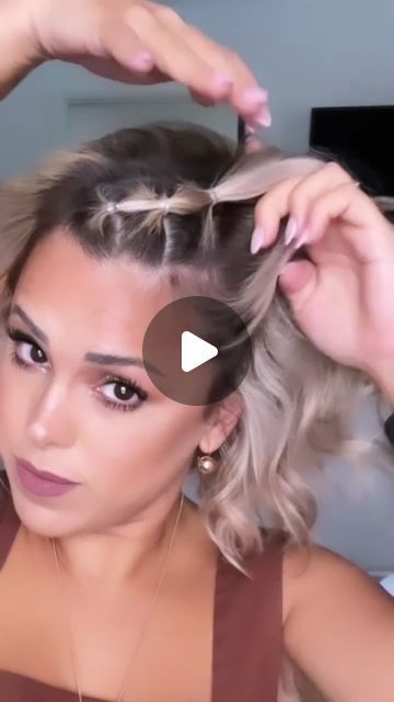 Check more at https://howcandothis.com/hairstyleideas/26097/ Short Hair Softball Hairstyles, Cute Short Hair Updos Simple, Easy Up Do For Short Hair, Cute Simple Short Hairstyles, Easy Side Braids For Medium Hair, Short Hair Pool Hairstyles, Short Hair Hairdo, Cute Hairstyles On Short Hair, Festival Hair For Short Hair