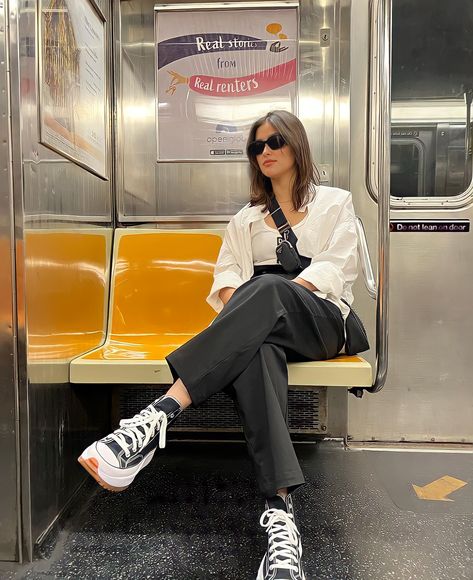 Liza Soberano Fashion, Aesthetic Converse Outfits, Estilo Converse, White Converse Outfits, Converse Outfits, Liza Soberano, 2024 Outfits, Korean Streetwear, Outfits With Converse