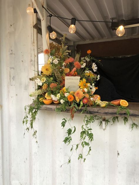 Bar menu and arrangement for pioneer works x chandon Bar Table Flower Arrangements, Citrus Garland Wedding, Early Fall Outdoor Wedding, Earth Tone Floral Arrangements, Centerpieces Wedding Unique, Citrus Floral Centerpiece, Floral Bar Decor, Citrus Garden Party, Citrus Flower Arrangements