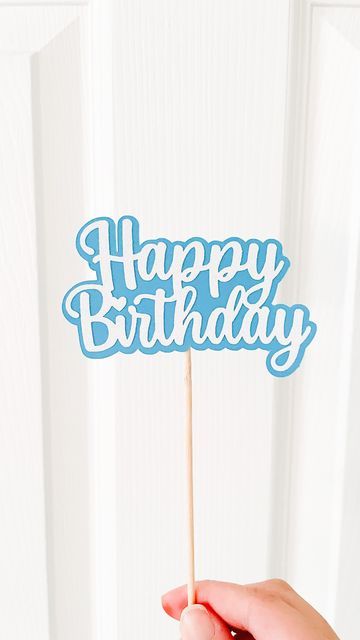 Frozen Happy Birthday Cake Topper, Tree Bow Topper Diy, Happy Birthday Cake Topper Cricut, Happy Birthday Cake Topper Printable, Cricut Cake Topper, Cardstock Ideas, Tree Bow Topper, Christmas Tree Bow Topper, Simple Cake Topper