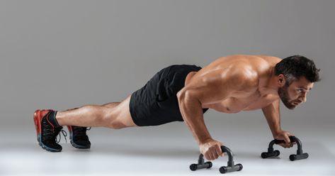 Are Push Up Bars Benefits Great Enough To Beat Regular Push-ups? Incline Chest Press, Dumbbell Pullover, Best Chest Exercises, Strength Building Workouts, Mens Physique, Lagree Fitness, Cable Crossover, Handstand Push Up, Push Up Stand