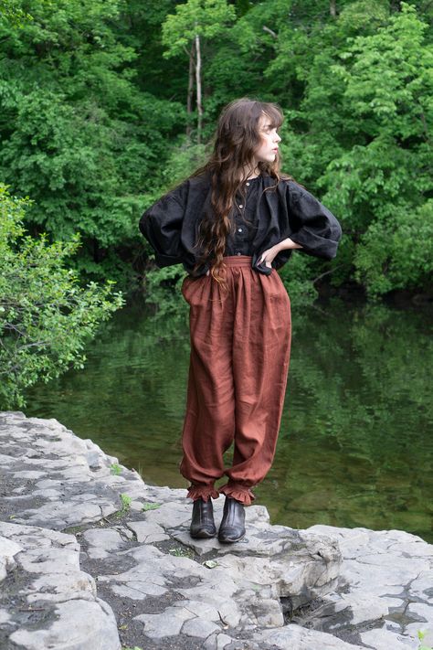 Casual Dnd Outfits, Casual Elf Outfit, Fantasy Inspired Outfits Casual, Transfemme Fashion, Wilderness Outfit, Winter Hippie Outfits, Elf Style, Wood Witch, Style Inspiration Edgy