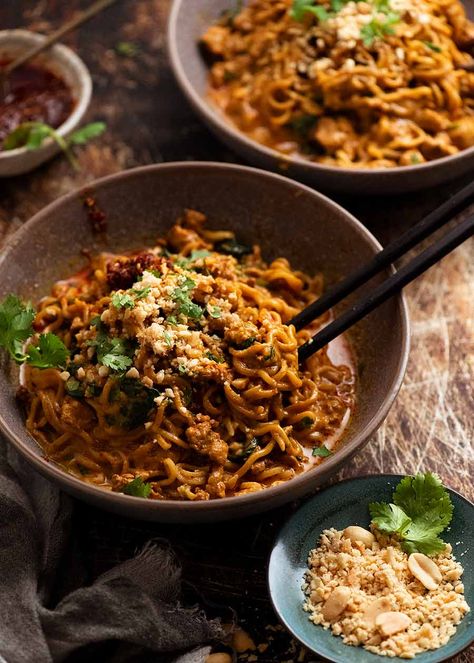 Chicken Mince Recipes, Chicken Peanut Noodles, Thai Chicken Peanut, Chicken Mince, Thai Noodles, Peanut Noodles, Recipetin Eats, Recipe Tin, Mince Recipes