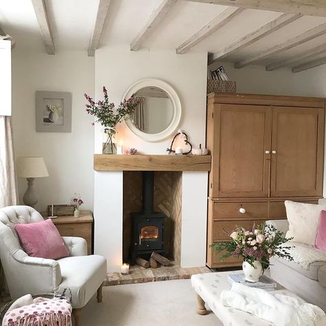 Peeling Wallpaper, Cottage Lounge, Cottage House Interior, Cottage Fireplace, English Country Cottages, Country Cottage Interiors, Leaky Roof, English Country Cottage, Cottage Door