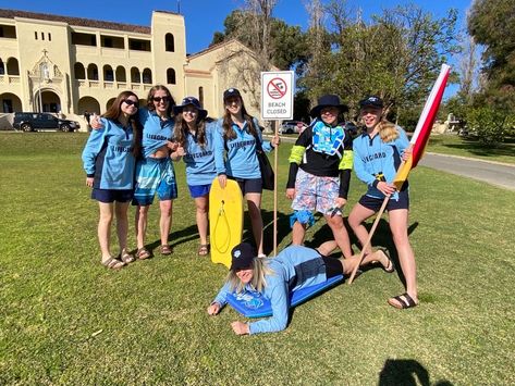 bondi rescue costume #halloween #muckupday #bondilifeguards #costume Aussie Costume Ideas, Swimming Carnival Costume School, Aussie Icon Costume, Swimming Carnival Costume, Aussie Costume, Aussie Icons Costume Ideas, Australia Costume, Lifeguard Costume, Bondi Rescue