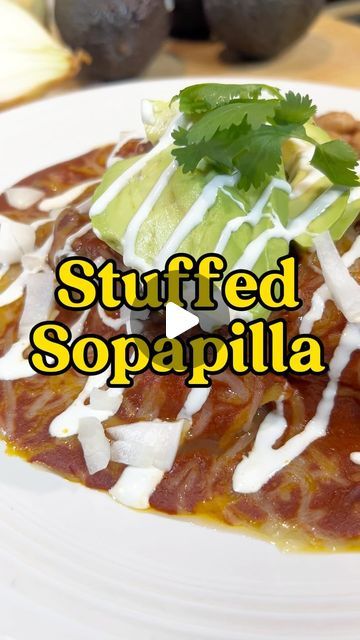 Stuffed Sopapilla Recipe Ground Beef, Stuffed Sopapillas New Mexico, Stuffed Sopapilla Recipe, Stuffed Sopapillas, Sopapilla Recipe, New Mexico Chile, Hispanic Dishes, Food F, Red Chile