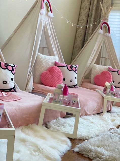 Hello Kitty Slumber Party Ideas, Hello Kitty Themed Sleepover, Sleepover Party Theme Ideas, Sleepover Ideas Tents, Sanrio Sleepover Ideas, Hello Kitty Sleepover Party, Hello Kitty Sleepover Ideas, Hello Kitty Slumber Party, Sanrio Sleepover