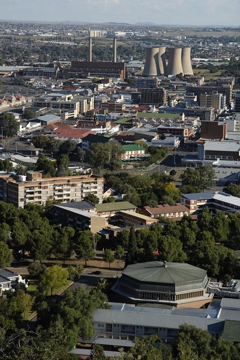 Bloemfontein South Africa, African Images, African Cities, South Africa Photography, African Image, News South Africa, Suid Afrika, Free State, Beaches In The World