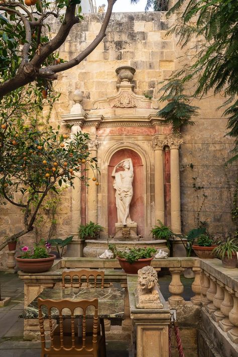 20 Essential Things to Do in Valletta, Malta What To Do In Malta, Malta Instagram Spots, Valletta Malta Aesthetic, Malta Winter, Malta Photo Ideas, Malta Honeymoon, Birgu Malta, Malta Restaurant, Rabat Malta