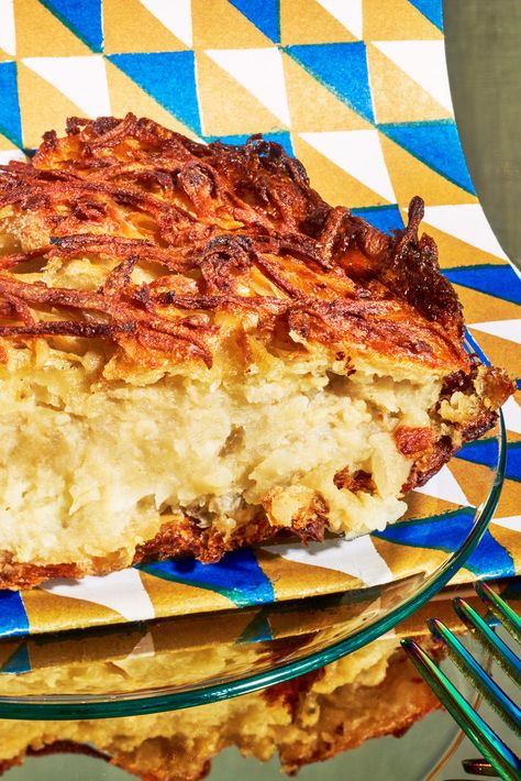 Potato Kugel Recipe, Potato Kugel, Jewish Holiday Recipes, Hanukkah Food, Jewish Food, Clam Recipes, Passover Recipes, Nyt Cooking, Jewish Recipes