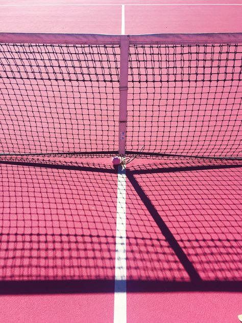 Madonna Inn's pink tennis court Pink Tennis Court Aesthetic, Pink Tennis Court, Pink Tennis Aesthetic, Tennis Essentials, Mac Aesthetic, Tennis Wallpaper, Photo Moment, Madonna Inn, Pink Basketball