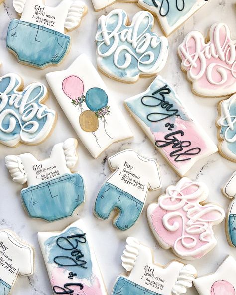 👋 Hi! I’m BrieAnna on Instagram: “No matter what, pink or blue we love you 🥰 : : I absolutely love making cookies for my friends milestones in life. These gender reveal…” Gender Reveal Decorated Cookies, Gender Reveal Cookies Decorated, Gender Reveal Cookies Ideas, Gender Reveal Pink And Blue, Simple Gender Reveal, Cookies Decoration, Gender Reveal Cookies, Gender Reveal Announcement, Pastry Design