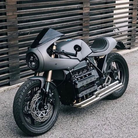 Cafe Racer | Custom Motorcyle on Instagram: “Bmw K100 by @carmelo_chiaramida 💥💥💯 #bmw #bmwmotorsport #bmwmotorcycle #bmwmotos #bmwmoto #bmwk100 #caferacer #caferacer #caferacergram…” Custom Bikes Cafe Racers, Cafe Racer Design, Bike Bmw, Bmw K100, Мотоциклы Cafe Racers, Harley Davidson V Rod, Bmw Motors, Bmw Cafe Racer, Custom Cafe Racer