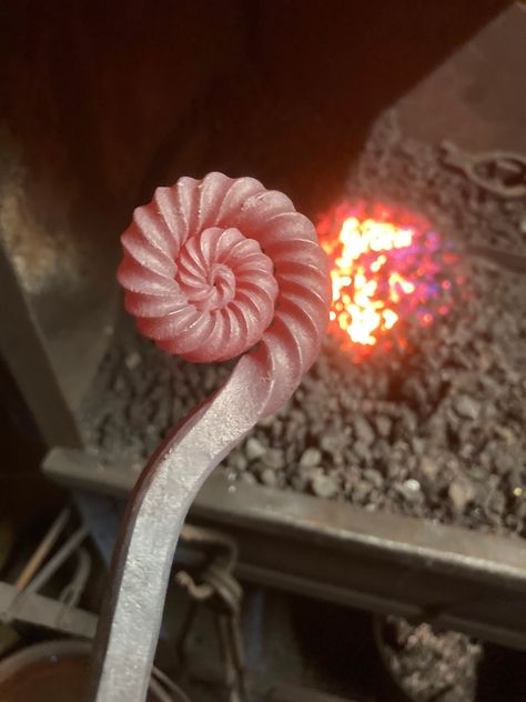 "Hand Forged toasting fork with an Ammonite twist handle. Wire brushed and finished with a protective wax coating. The Ammonite twist can be tricky to do as it involves twisting and manipulating metal that has varying thickness and heat. So it is a painstaking and time consuming process so no two are ever the same. **The one shown is approximately 500mm (20\") long but I can make these longer or shorter if required** Please contact me for a custom order made to your requirements" Blacksmith Twists, Blacksmith Projects That Sell, Forged Metal Projects, Blacksmith Projects Ideas, Forging Ideas, Forge Ideas, Diy Forge, Blacksmithing Projects, Blacksmith Ideas