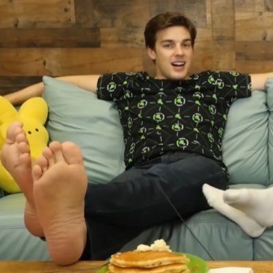 Matpat Icon, Matthew Patel Pfp, Matpat Pfp, Matthew Patel Fanart, Matt Patt, Husband Appreciation, Losing Faith In Humanity, Cool Hairstyles For Men, Game Theory