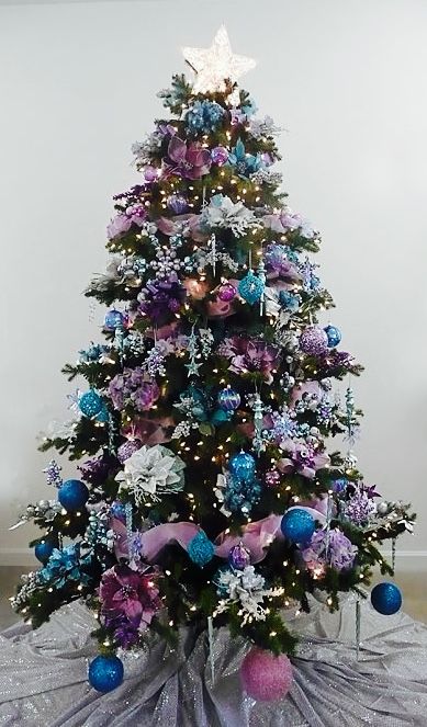 Purple Blue Christmas Tree, Pink Purple Blue Christmas Tree, Lavender Christmas Decorations, Blue And Purple Christmas Decor, Blue And Purple Christmas Tree, Lavender Christmas Tree, Christmas Tree Purple, Christmas Tree Decorations Themes, Lavender Christmas