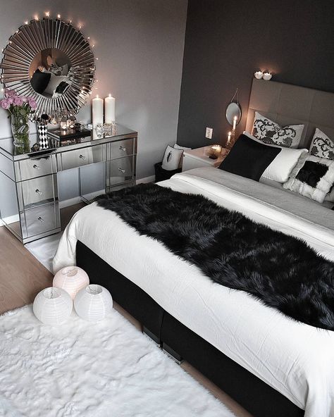 281.4k Followers, 367 Following, 501 Posts - See Instagram photos and videos from zeynep ☄ (@zeynepshome) Lavender Living Room, Teal Carpet, Black And White Bedroom, Fur Rugs, Carpet Bedroom, Grey Room, Grey Bedroom, Fluffy Blanket, Teen Bedroom Decor