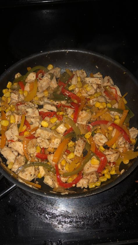 Healthy Delicious Food, Rice And Chicken, Cooking Healthy, Healthy Lifestyle Food, Healthy Foodie, Food Goals, Healthy Lifestyle Inspiration, Snap Food, Healthy Delicious