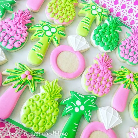 Diy Wedding Dress Patterns, Lilly Party, Bridal Shower Cocktails, Preppy Tropical, Baby Recipe, Baking Homemade, Lilly Pulitzer Inspired, Adoption Party, Bridal Shower Cookies