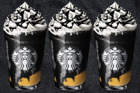 How to Order Starbucks' Gothic Frappuccino in the US - Let's Eat Cake Jack Skellington Frappuccino, Halloween Coffee Recipes, Halloween Coffee Drinks, Halloween Frappuccino, Halloween Starbucks Drinks, Halloween Chocolate Cake, Frappuccino Flavors, Starbucks Halloween Drinks, Halloween Starbucks