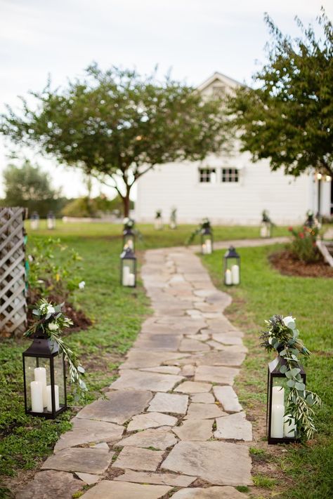 Lit Wedding, Wedding Walkway, Wedding Walk, Candle Lit Wedding, Forest Theme Wedding, Romantic Outdoor Wedding, Lights Wedding Decor, Chic Vintage Brides, Gazebo Wedding