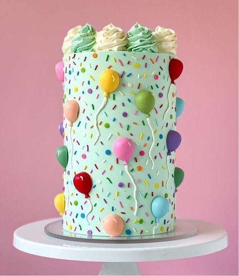 Sprinkle Cakes Birthday, Balloon Themed Birthday Cake, Ballon Birthday Cake, Balloons Birthday Cake, Balloon Cake Decoration, Cake With Balloons Decoration, Cake Balloon Decoration, Sprinkle Cake Decoration, Cake With Balls Decoration