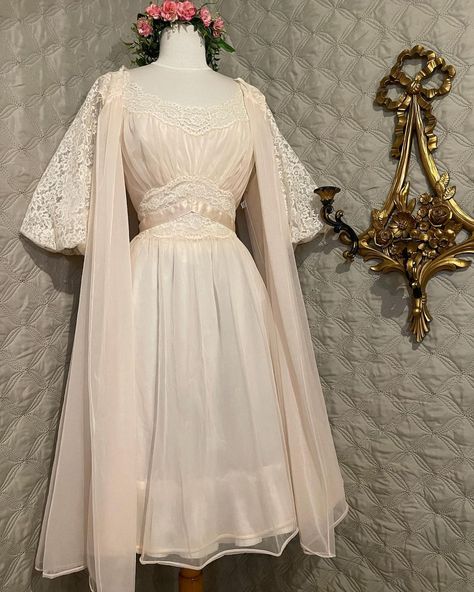 Lady of Turquoise Vintage on Instagram: “SOLD 🌸🌸For Sale. Dm to to purchase. Angelic babydoll pink vintage 1950s peignoir set by Vanity Fair. I’ve had this set a few times but…” Vintage Peignoir Sets, Vintage Peignoir, Peignoir Sets, Pink Vintage, Vanity Fair, Vintage 1950s, Vintage Pink, Night Gown, Baby Dolls