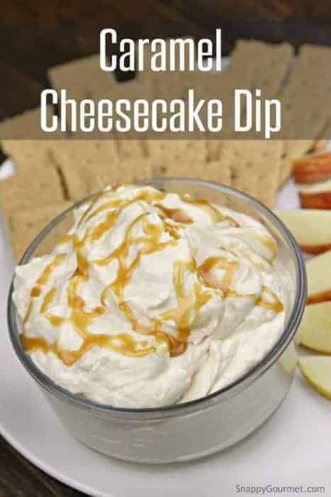 Caramel Cheesecake Dip, an easy dessert dip recipe that tastes like salted caramel cheesecake! Also a great fall snack for kids for dipping fruit and graham crackers! Recipe @SnappyGourmet.com #SnappyGourmet #Dip #Caramel #Cheesecake #Dessert #Snack #kids Cream Cheese Cracker Dip, Easy Caramel Cheesecake, Caramel Cheesecake Dip, Homemade Alfredo Sauce Recipe, Caramel Cheesecake Recipes, Easy Dessert Dips, Cheesecake Dip Recipe, Healthy Cream Cheese, Dessert Dip Recipes