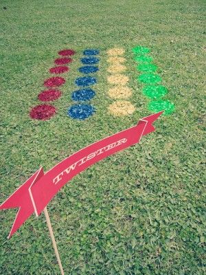 Grass Twister // outdoor party games (perfect combined with lawn jenga + lawn scrabble) Lawn Twister, Outdoor Twister, Summer Party Diy, Summer Outdoor Games, Summer Party Games, Outdoor Party Games, Trendy House, Games Outdoor, Diy Lawn