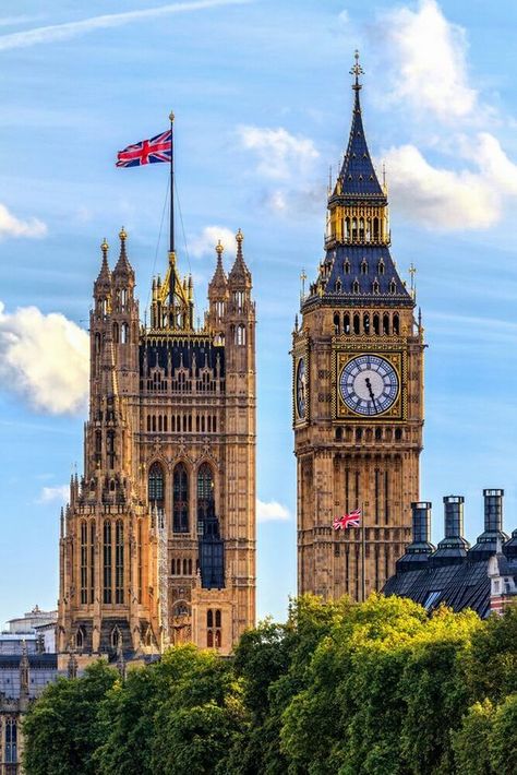 London City View, Classical Villa, London With Kids, London Wallpaper, England Aesthetic, Big Ben Clock, London Dreams, London Baby, London Aesthetic