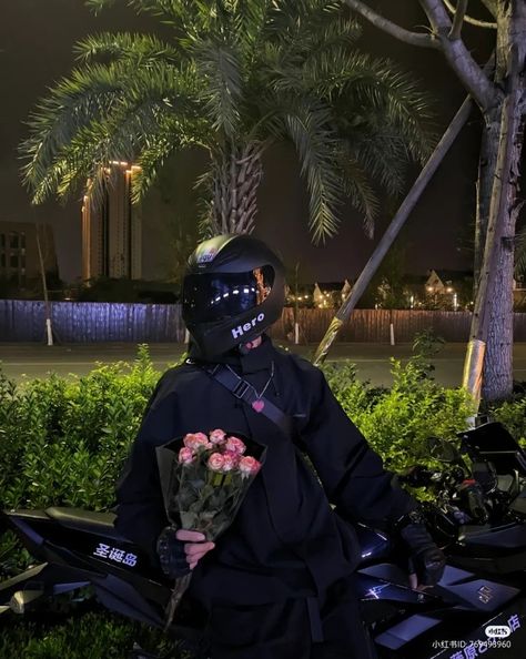 Biker Boys With Helmet, Bikerboy Aesthetic, Biker Boyfriend Aesthetic, Hot Biker Men, Bikers Aesthetic, Motorcycle Boys, Biker Guys, Biker Boy, Muka Lelaki