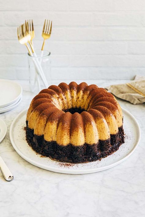 Picture of chocoflan cake on a white plate. Chocoflan Cupcakes, Flancocho Recipe, Chocoflan Cake, Chocoflan Recipe, Buttermilk Chocolate Cake, Chocolate Flan, Flan Cake, Steamed Cake, Happy Cooking