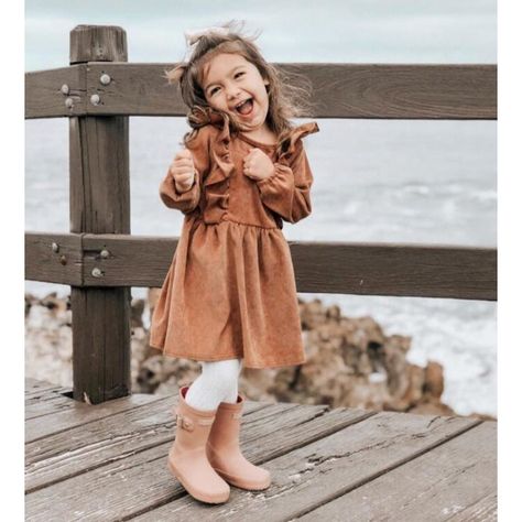 Kids Corduroy, Pleated Fashion, Princess Dress Kids, Toddler Fall, Autumn Clothes, Corduroy Dress, Vestidos Vintage, Toddler Girl Dresses, Girl Falling