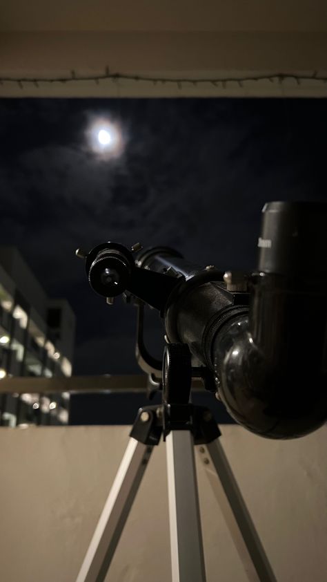 Astronomy Telescope Aesthetic, Simona Core, Telescope Aesthetic, Moon Telescope, Physics Major, Seth Capella, Astro Aesthetic, Astronomy Facts, Pale Face