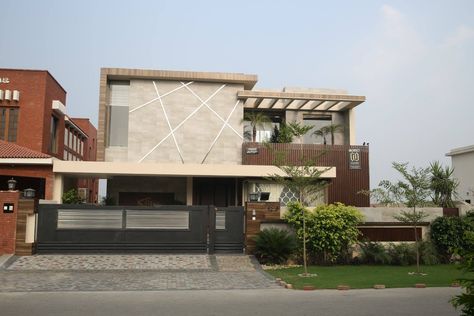 Pakistani Architecture House, Pakistani House Design, Pakistani House, Pakistani Architecture, Pictures Of Houses, Pakistan Home, Contemporary Residence, Asian Architecture, Rural House