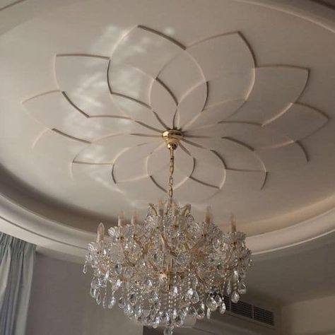 Simple Flower Ceiling Design For Living Room Decorative Ceiling Panels, Plaster Ceiling Design, Pop Design For Roof, Plafon Gypsum, New Ceiling Design, Interior Ceiling Design, Ceiling Design Ideas, Pop False Ceiling Design, House Ceiling Design