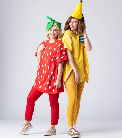 Kids Banana Costume, Banana Halloween Costume, Diy Costumes Men, Best Friend Costumes, Banana Costume, Strawberry Costume, Spirit Costume, Fruit Costumes, Friend Costumes